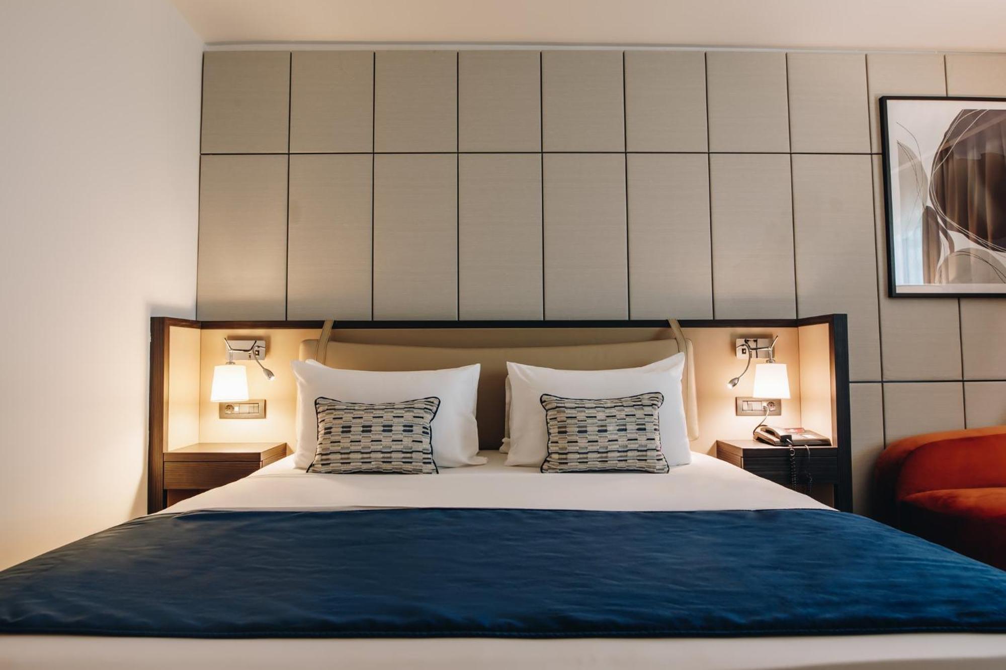 Crowne Plaza By Ihg Hotel Belgrade
