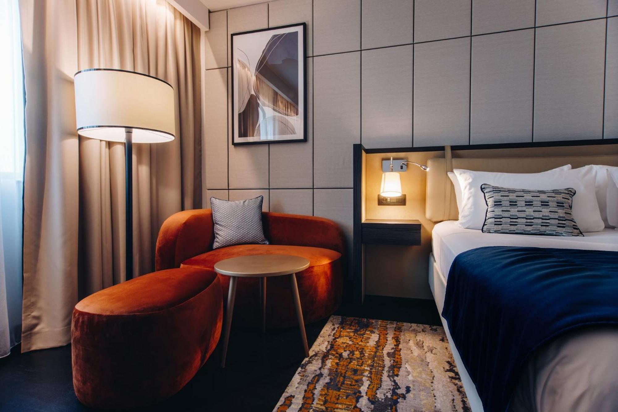 Crowne Plaza By Ihg Otel 4*