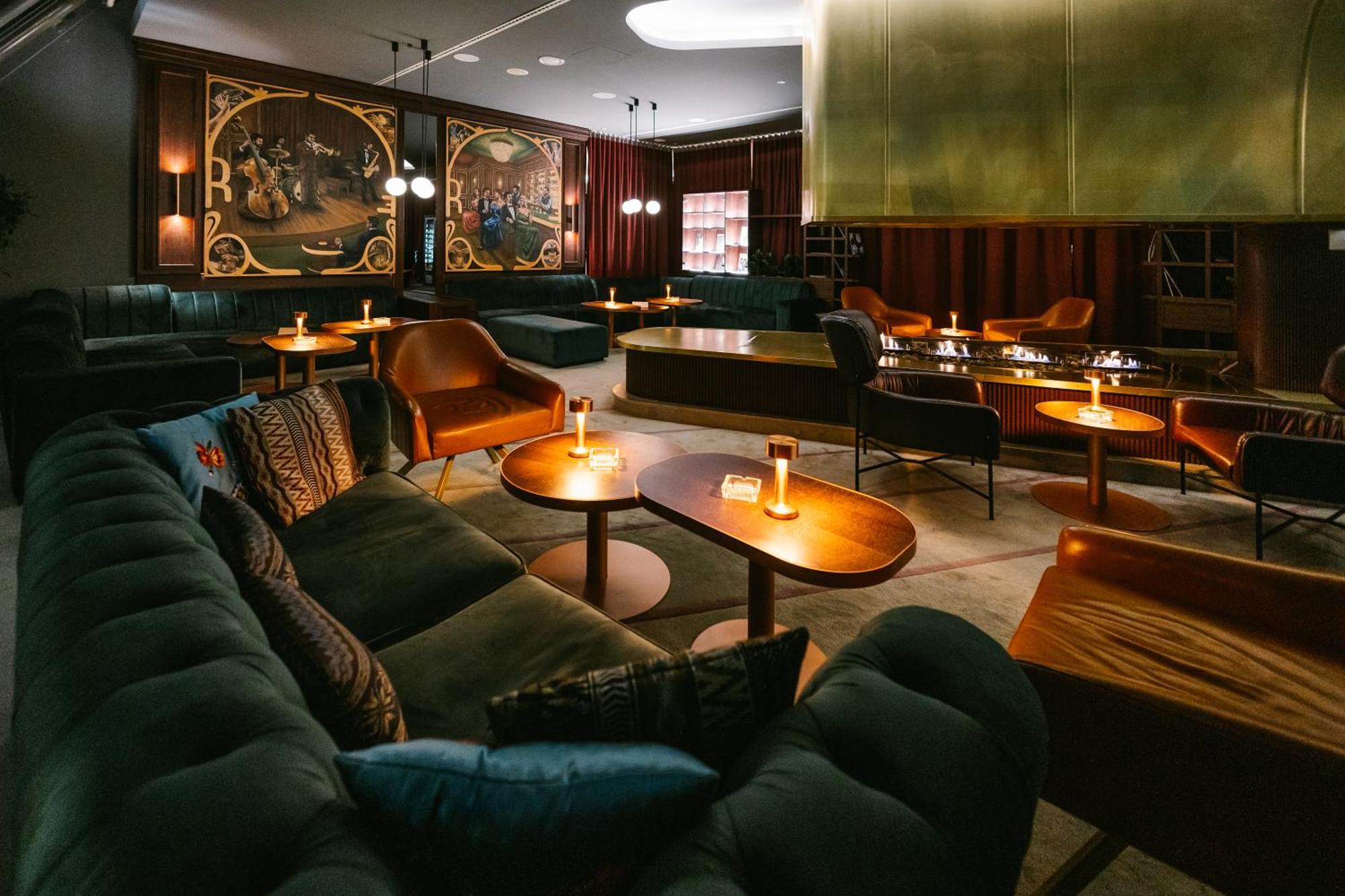 Crowne Plaza By Ihg 4*