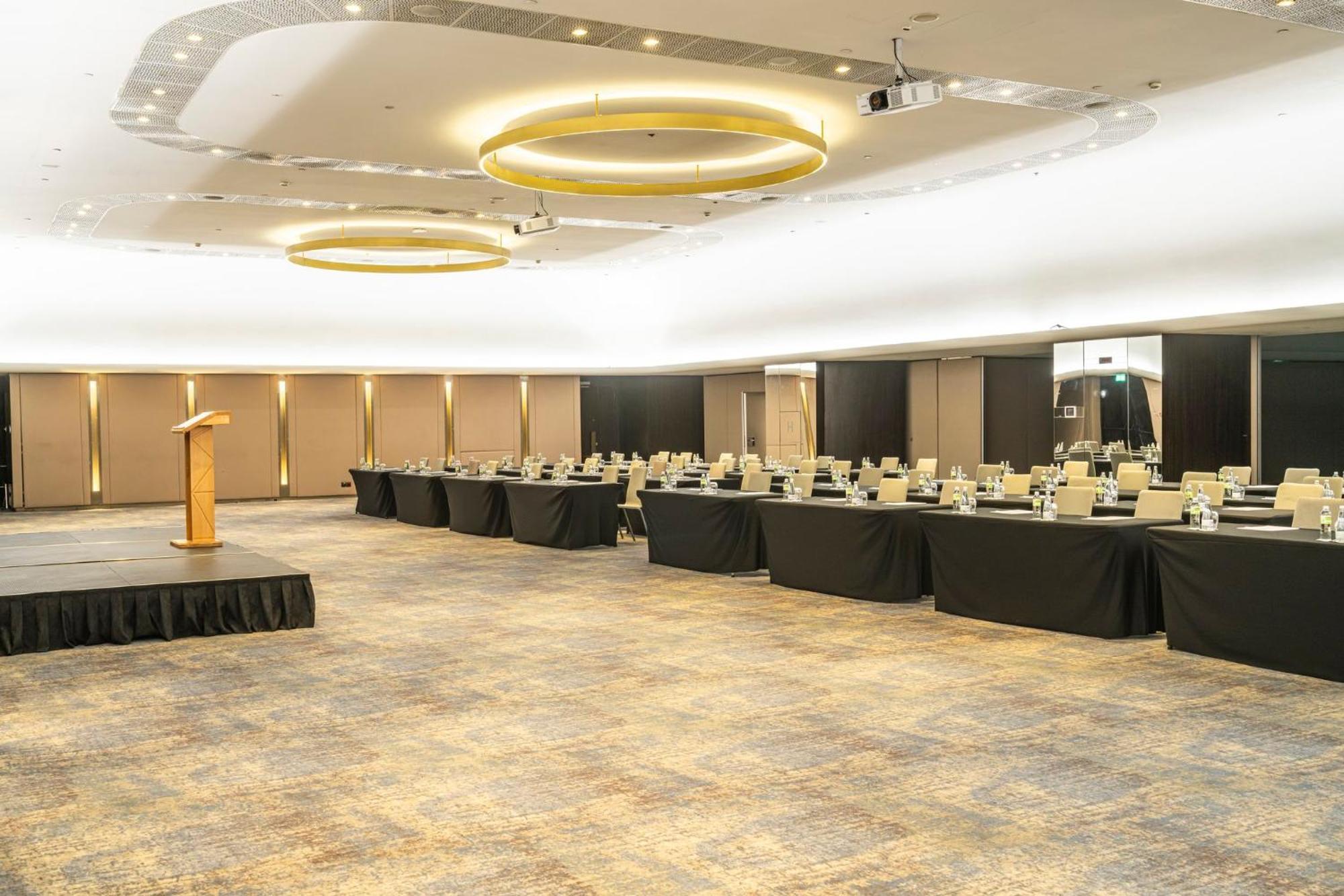 Crowne Plaza By Ihg Belgrado